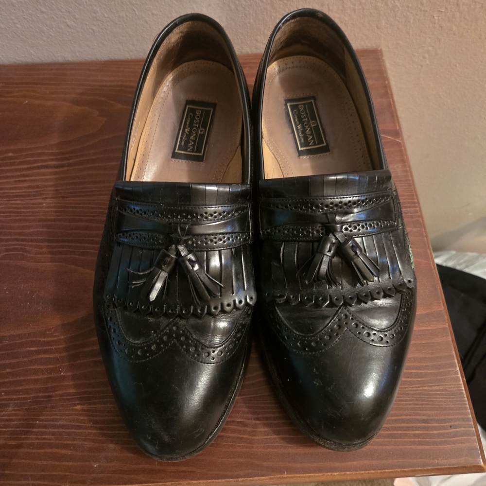 Designer Handcrafted Mens Dress Black Leather Loafers with Tassels